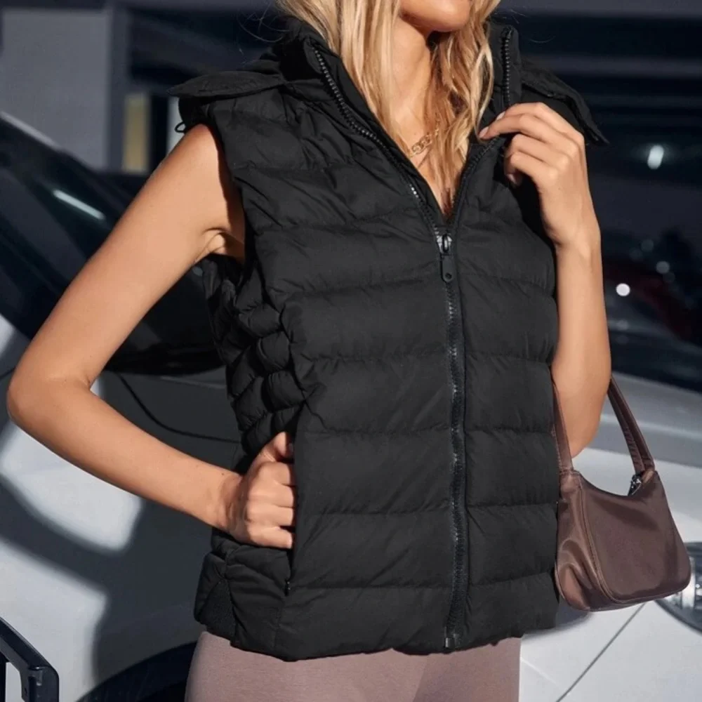 Black Puffer Vest with Hood in L - Picture 3 of 4